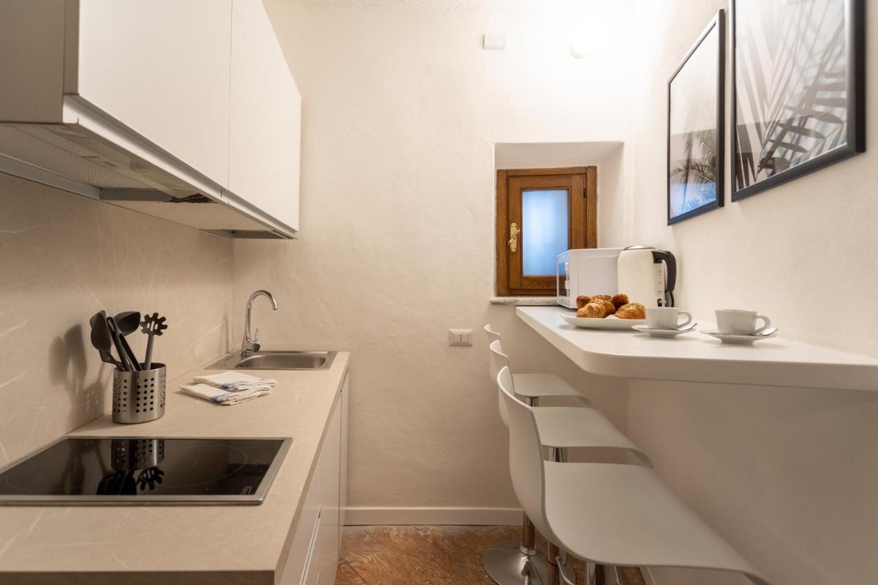 Ice Queen Chamber By Rent All Como Exterior foto
